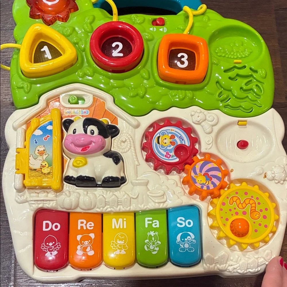 VINTAGE VTECH Interactive Musical TOY Farm Playset